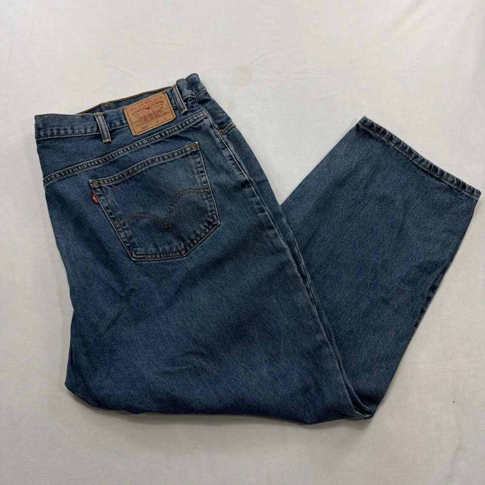 Y2K Levi's Jeans 560 Comfort Fit Tapered Leg Medium Wash Blue Denim Mens 48x30